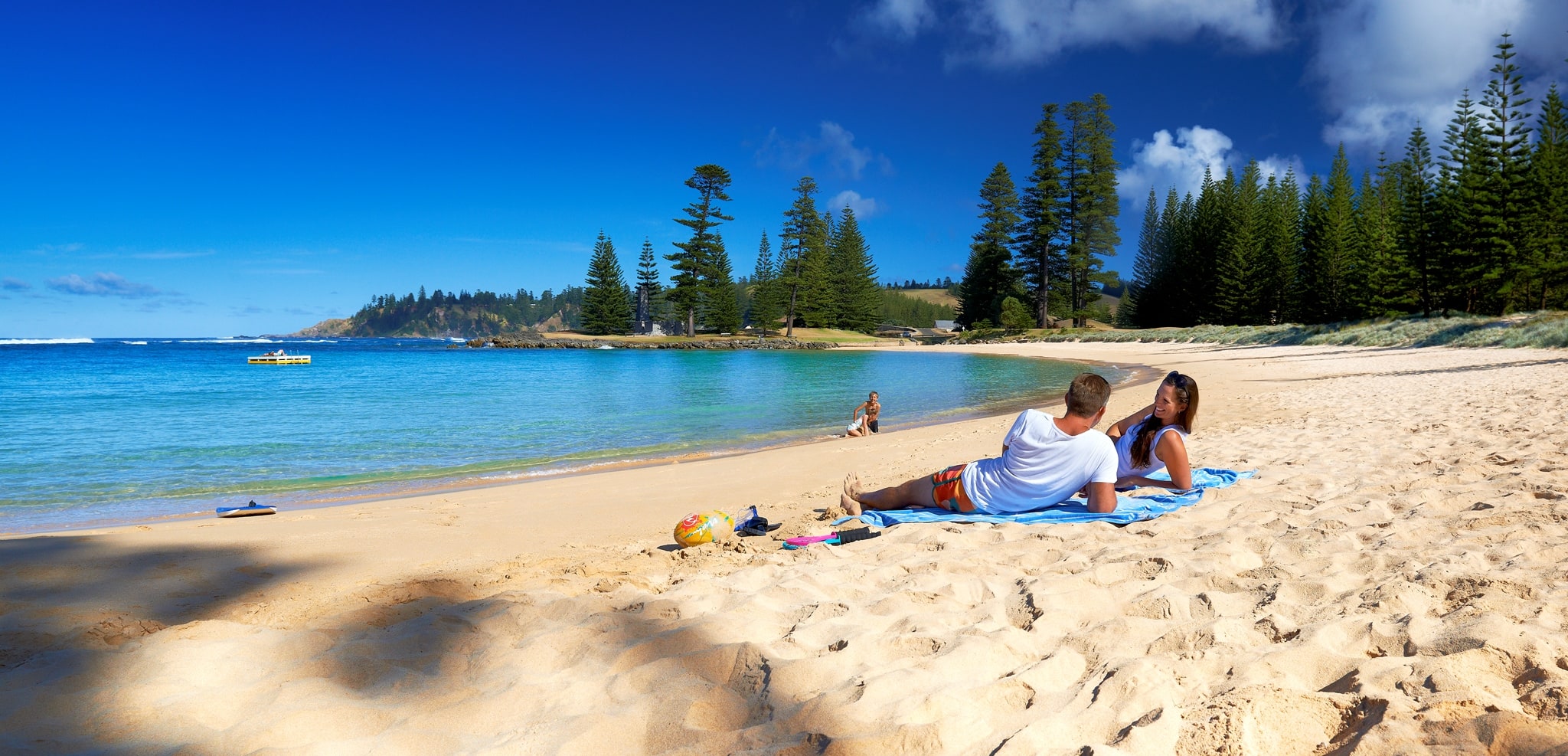 Norfolk Island EmilyBay Family Couple