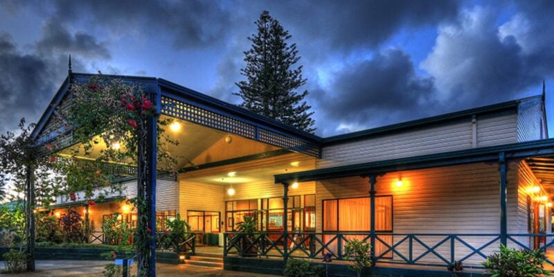 Paradise Hotel & Resort
